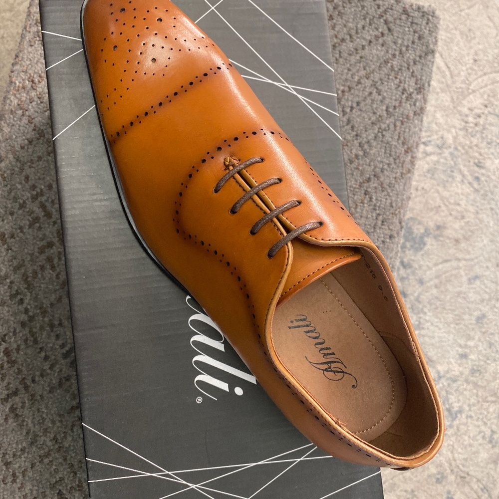 Men’s dress shoes